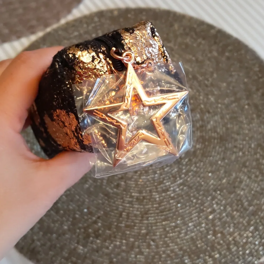 MAC Starlit Lip Bag: Neutral